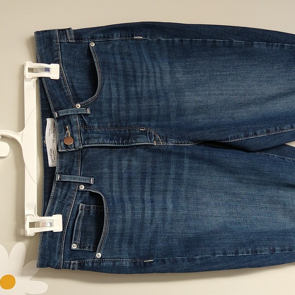 Levi's Signature Shaping High Rise Super Skinny Jeans Distressed Knees - Picture 7 of 12